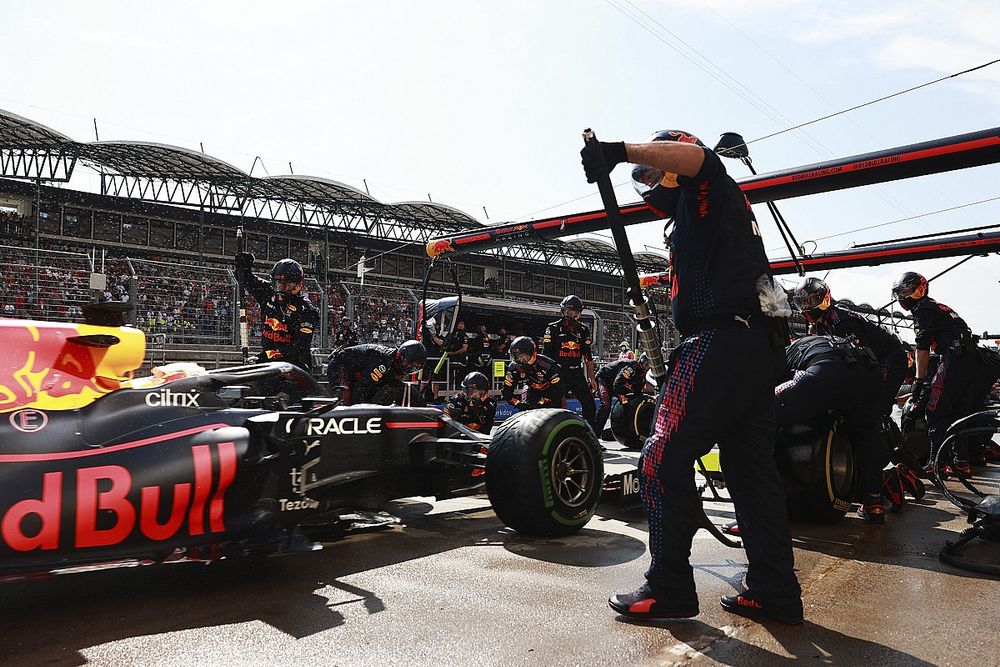 Max Verstappen, Red Bull Racing RB16B