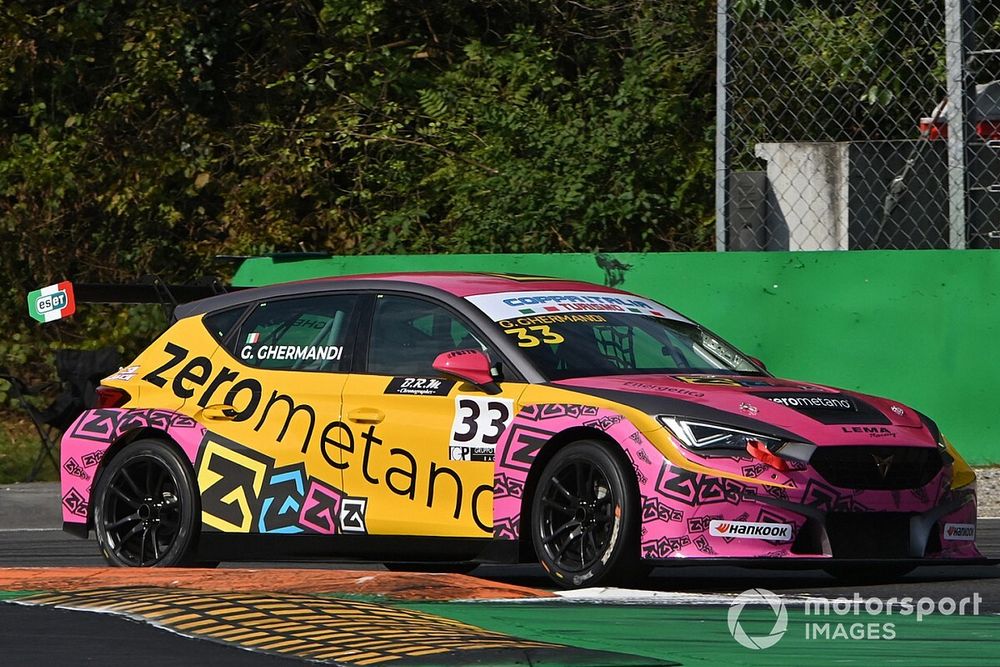 Ghermandi debutta con una Cupra nel TCR Europe a Barcellona