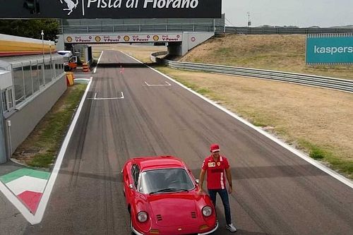 V&iacute;deo: Carlos Sainz, al volante del Ferrari Dino 246 GT