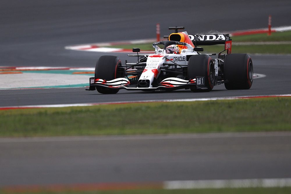 Verstappen: a tegnapi naphoz képest ma a maximumot nyújtottuk