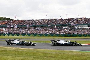 Hamilton: "Si Bottas hubiera sido un Ferrari, me habría arriesgado más"