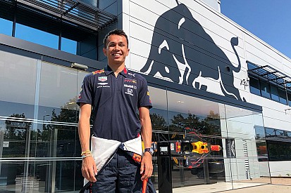 Albon al primo giorno in Red Bull Racing