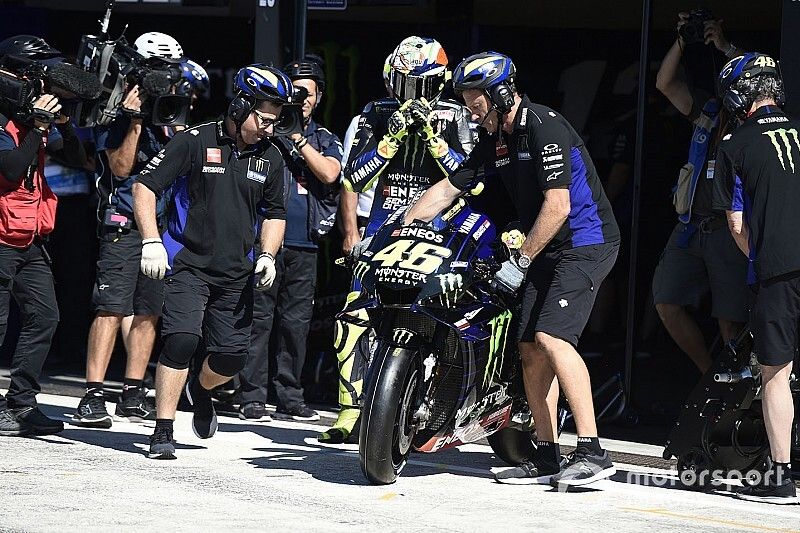 Yamaha had to address "internal islands" problem