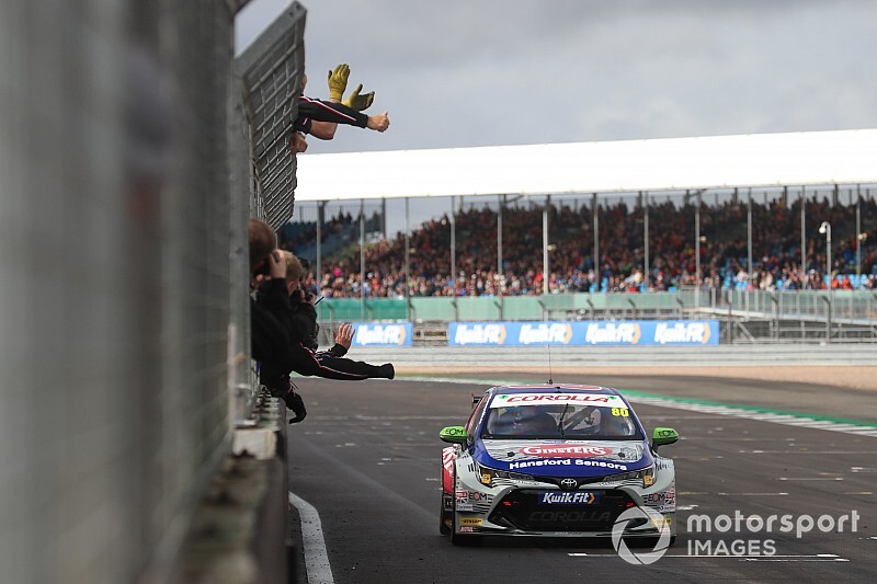 Silverstone BTCC: Ingram survives Plato contact to win Race 2