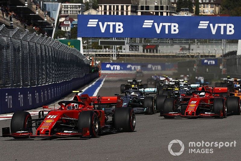 Леклер: Я всегда верю Ferrari, но нам предстоит разговор