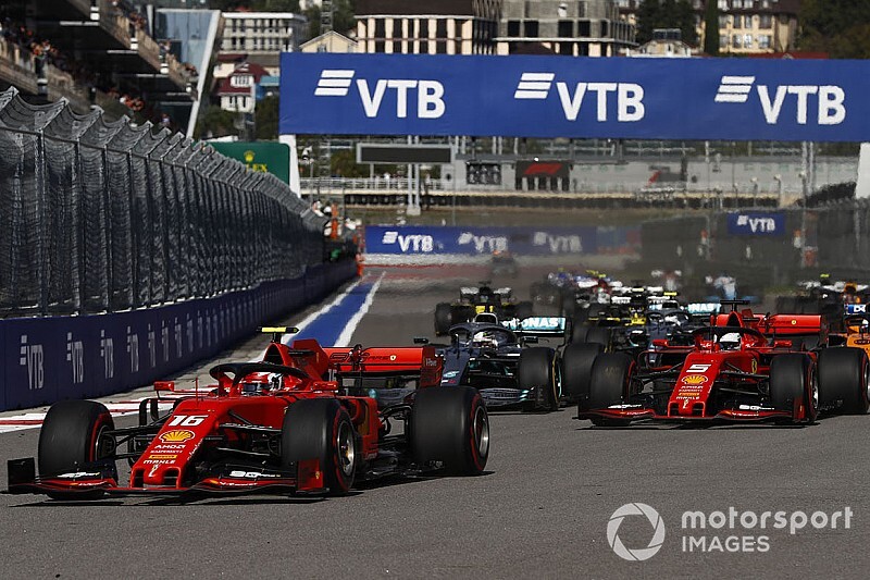 Леклер: Я всегда верю Ferrari, но нам предстоит разговор