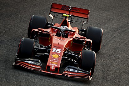 Leclerc se impone en la última práctica de Singapur