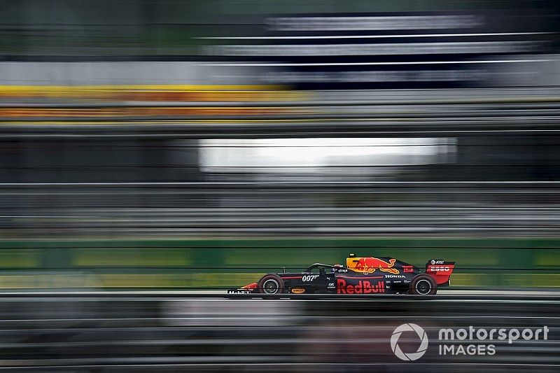 Скорость Red Bull в Сильверстоуне стала лучшей с 2011 года. В Honda удивились и пообещали разобраться