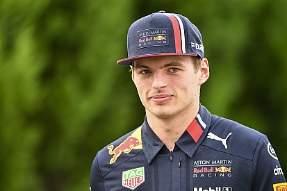 Verstappen: "Ferrari'nin hız avantajı çılgınca"