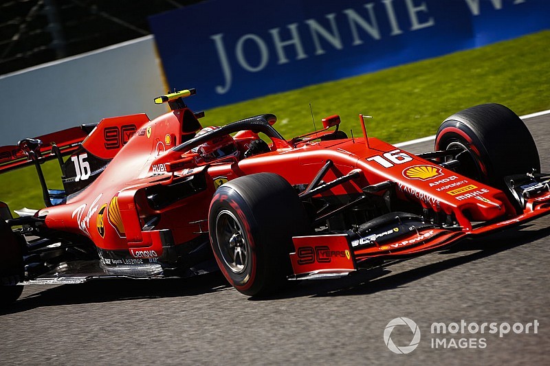 Ferrari domina treino marcado por pancada de Hamilton na Bélgica