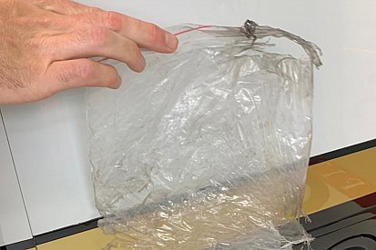 Questo sacchetto di plastica ha bloccato Magnussen!