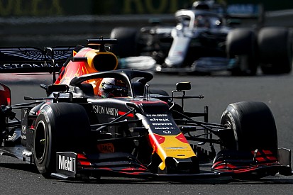 Ферстаппен в Венгрии поддался на провокацию Mercedes и убил шины за 12 кругов до финиша