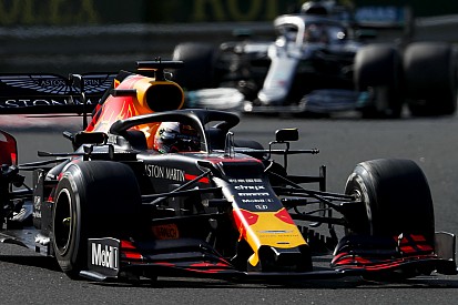 Verstappen: Hamilton, Mercedes'in sahip olduğu avantajı gösterdi
