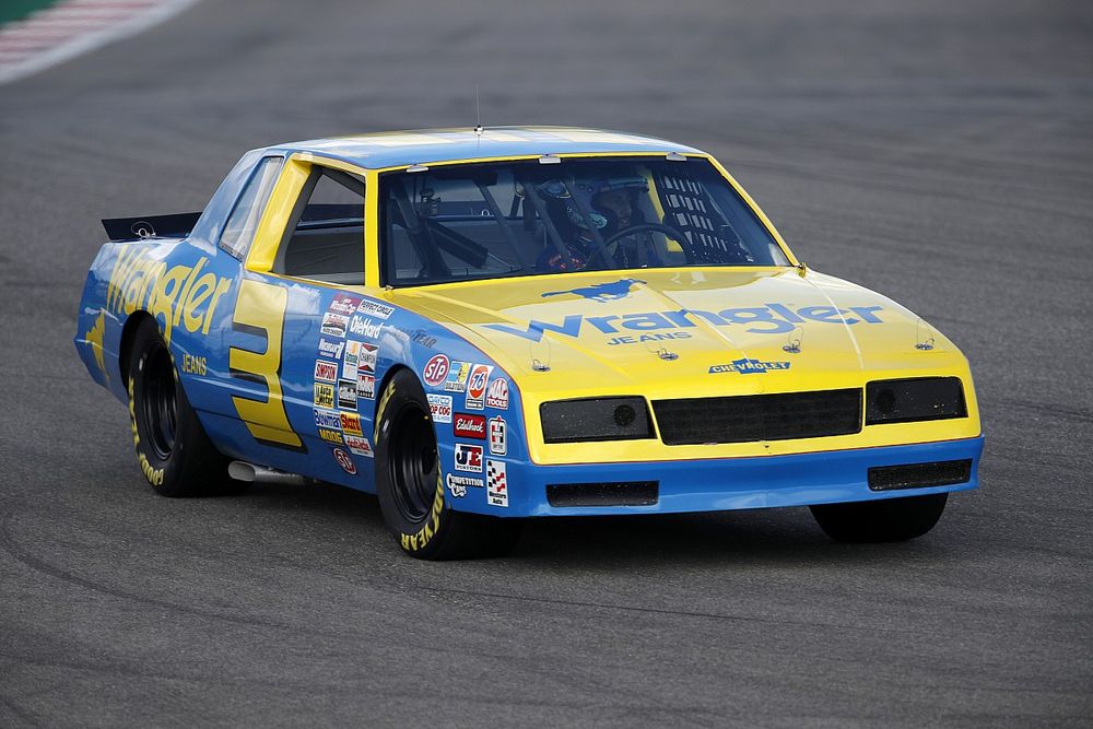 F1 | Ricciardo ha provato ad Austin la NASCAR di Dale Earnhardt
