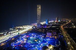 Hamilton: "Grands Prix in steden het beste voor de Formule 1"