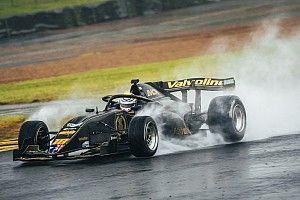 Sydney S5000: Cameron wins wet Tasman feature race