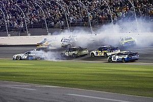 Cindric houdt jagende menigte af voor spectaculaire Daytona 500-zege