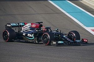 Galéria: Zajlik a Forma-1-es teszt Abu Dhabiban, Russell a Mercedesben, Bottas az Alfában, IndyCar-pilóta is a pályán!