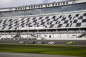 Drivers practice 'sketchy' tandem draft in Daytona test