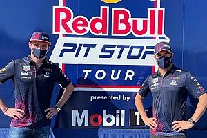 A Red Bull híres a gyors kerékcseréiről, de mi a helyzet a versenyzőkkel? (videó)