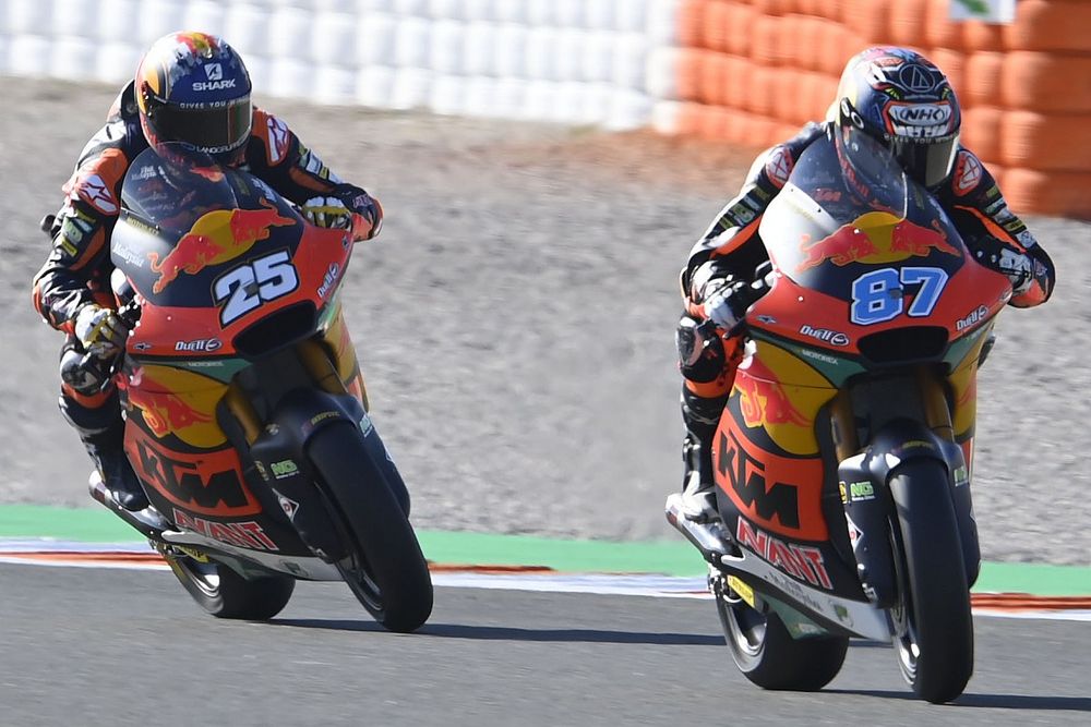 Remy Gardner wereldkampioen na intense Moto2-finale
