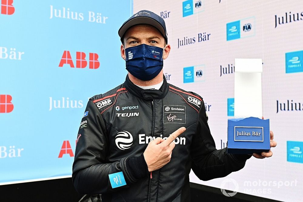 Pole man Nick Cassidy, Envision Virgin Racing, with his trophy