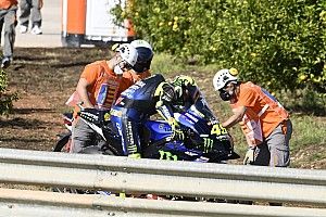 Rossi sobre abandono em Valência: "Quando a moto parou, comecei a rir"