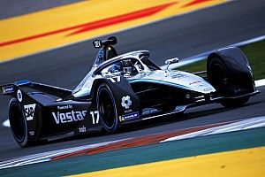 Valensiya E-Prix: Batarya savaşını Mercedes kazandı, De Vries galibiyete ulaştı!