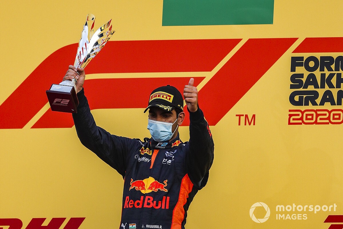 Carlin Racing Pertahankan Daruvala