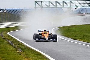 F1: McLaren dá primeiras voltas com MCL35M em Silverstone