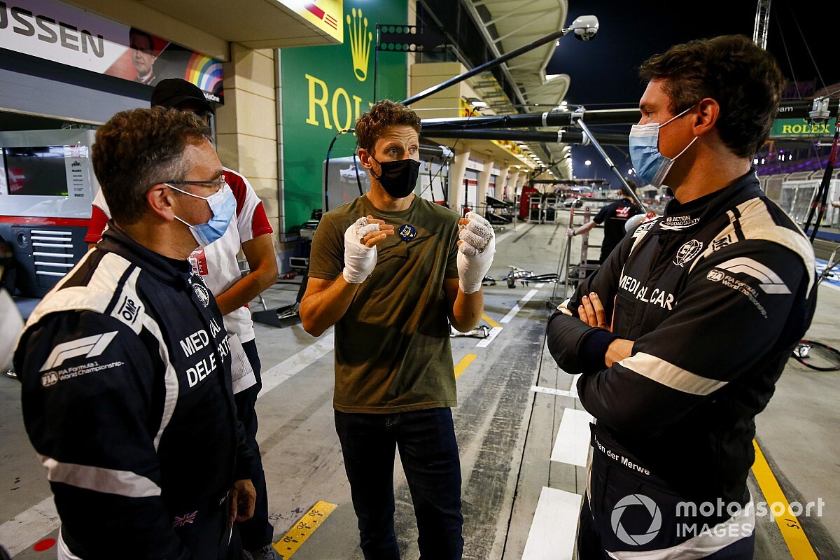 Grosjean: A bal kezem már 98 százalékos