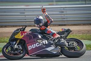 Cumbre de pilotos de MotoGP este martes en Montmeló en un test privado
