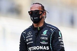 Hamilton már az F1 utáni karrierjére készül? – videó