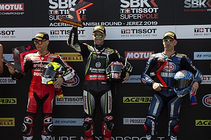 Bautista no da opción en la primera carrera en Jerez