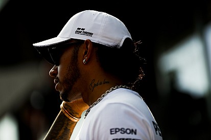 Hamilton meggondolta magát