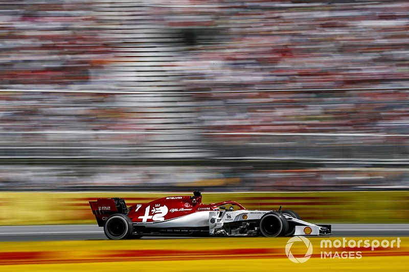 Raikkonen: Nasz samochód zachowywał się dziwnie