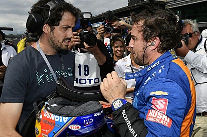 Alonso gelecek planlarını "çok gizli" tutuyor