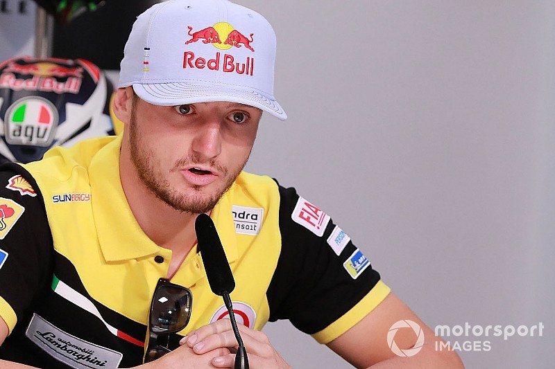 Miller: Crash caused by "idiots waiting on the racing line"