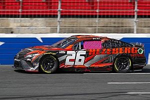 Гонка NASCAR продлилась для Квята всего 17 кругов