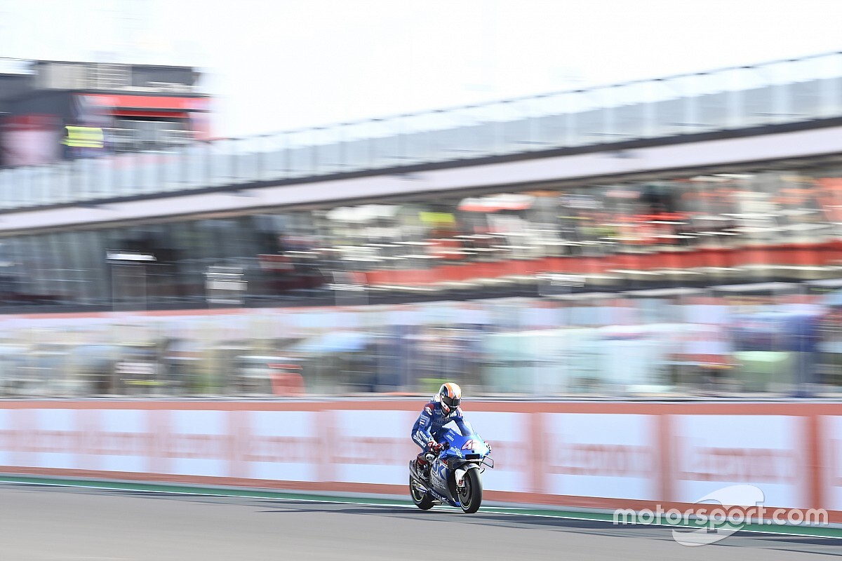 Suzuki: "MotoGP hakemlerinin etkisi azaltılmalı"