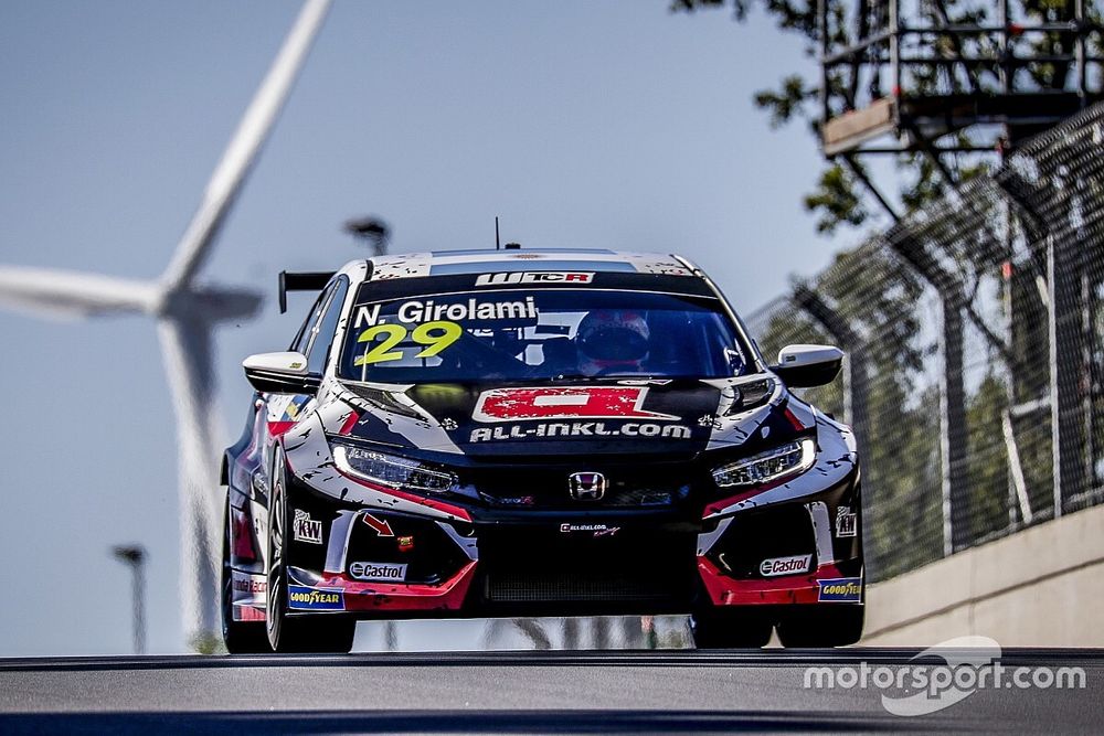 Victoria de Girolami en la Carrera 1 del WTCR en Zolder