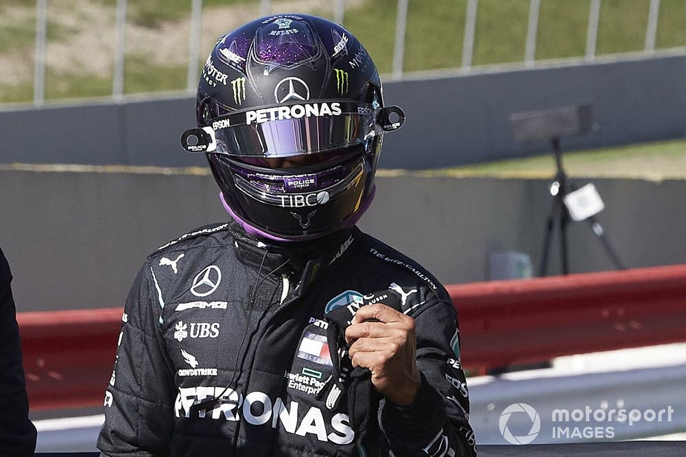 Hamilton nyerte a kétszer is megszakított Toszkán Nagydíjat, Albon megszerezte első dobogóját az F1-ben!