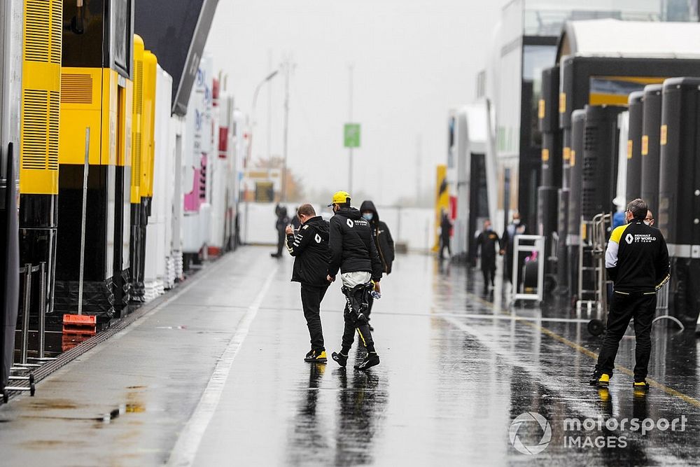 Esteban Ocon, Renault F1 in the paddock