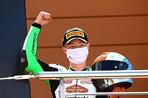 Dünya Supersport 300 2. yarış: Buis kazandı, Bahattin üçüncü oldu!