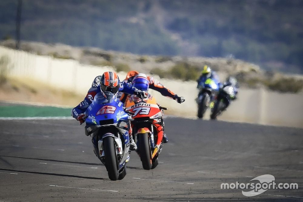 Rins: “No vería correcto que Suzuki me pidiera dejar pasar a Mir”