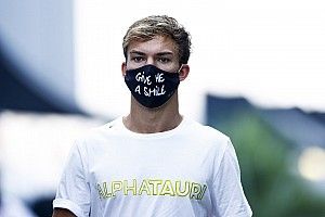 Гасли останется в AlphaTauri на 2021 год