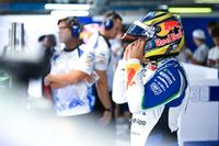 Hadjar sale desde el pitlane en el GP de Italia de F1