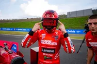 セール中…マルク・マルケス直筆サイン入り超大型写真…Marc Mrquez… marc-marquez-ducati-team.webp