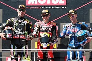 Phillip Island WSBK: Bautista wins by 15 seconds on debut