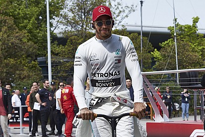 Hamilton egyszerű tanácsa az embereknek: „Kövessétek a szíveteket…”